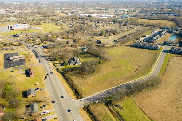 Office For Sale: 993 Long Hollow Pike, Gallatin, TN 37066